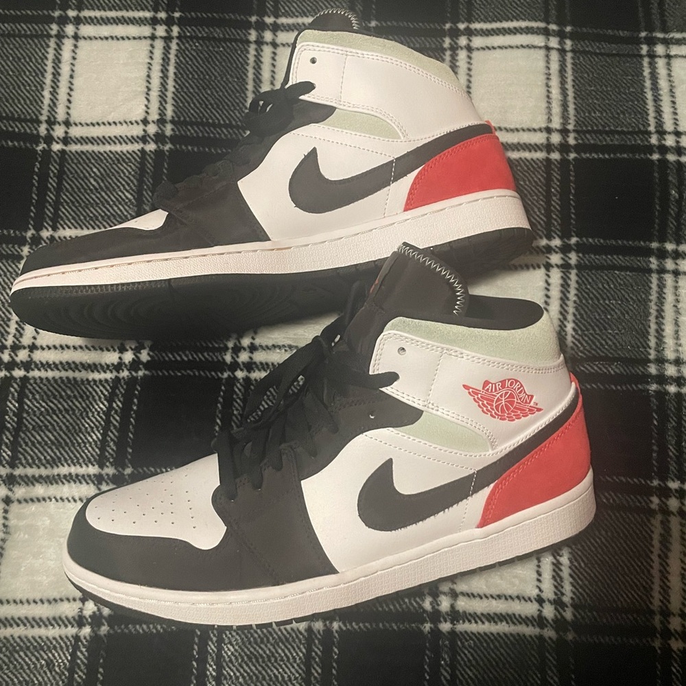 Nike Black and Red Sneakers with Classic Design